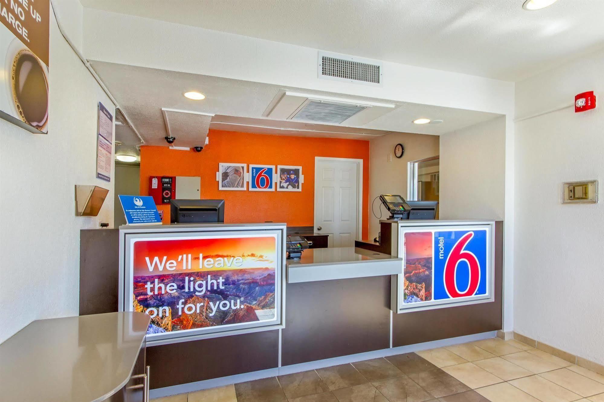 Motel 6-Phoenix, Az - North Bell Road Екстер'єр фото
